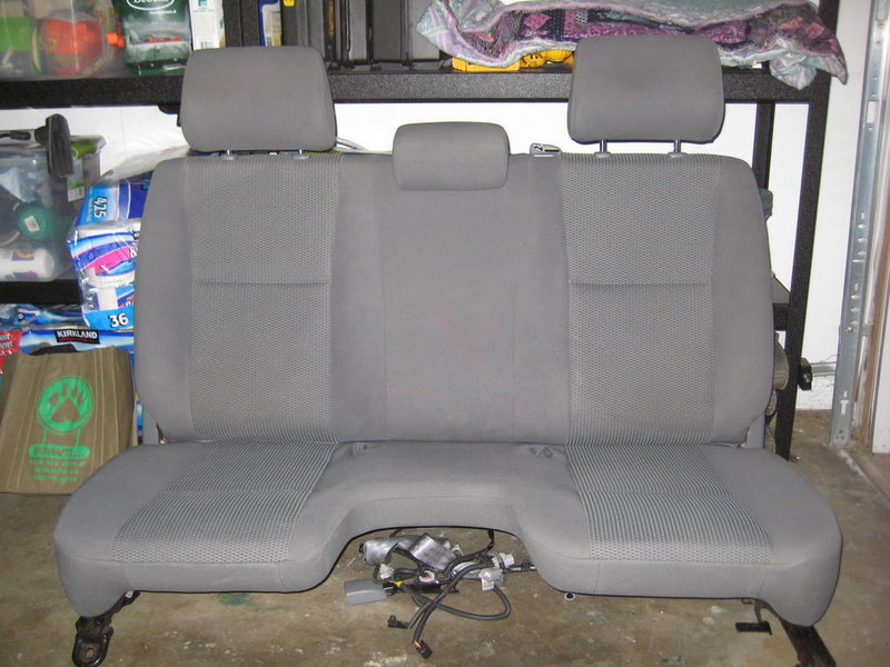 '08 front bench seat (IMG_12373.jpg) World