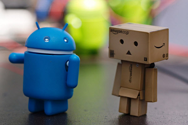 Foto Boneka Kardus Danbo Dengan Kisah Hidupnya Tagar
