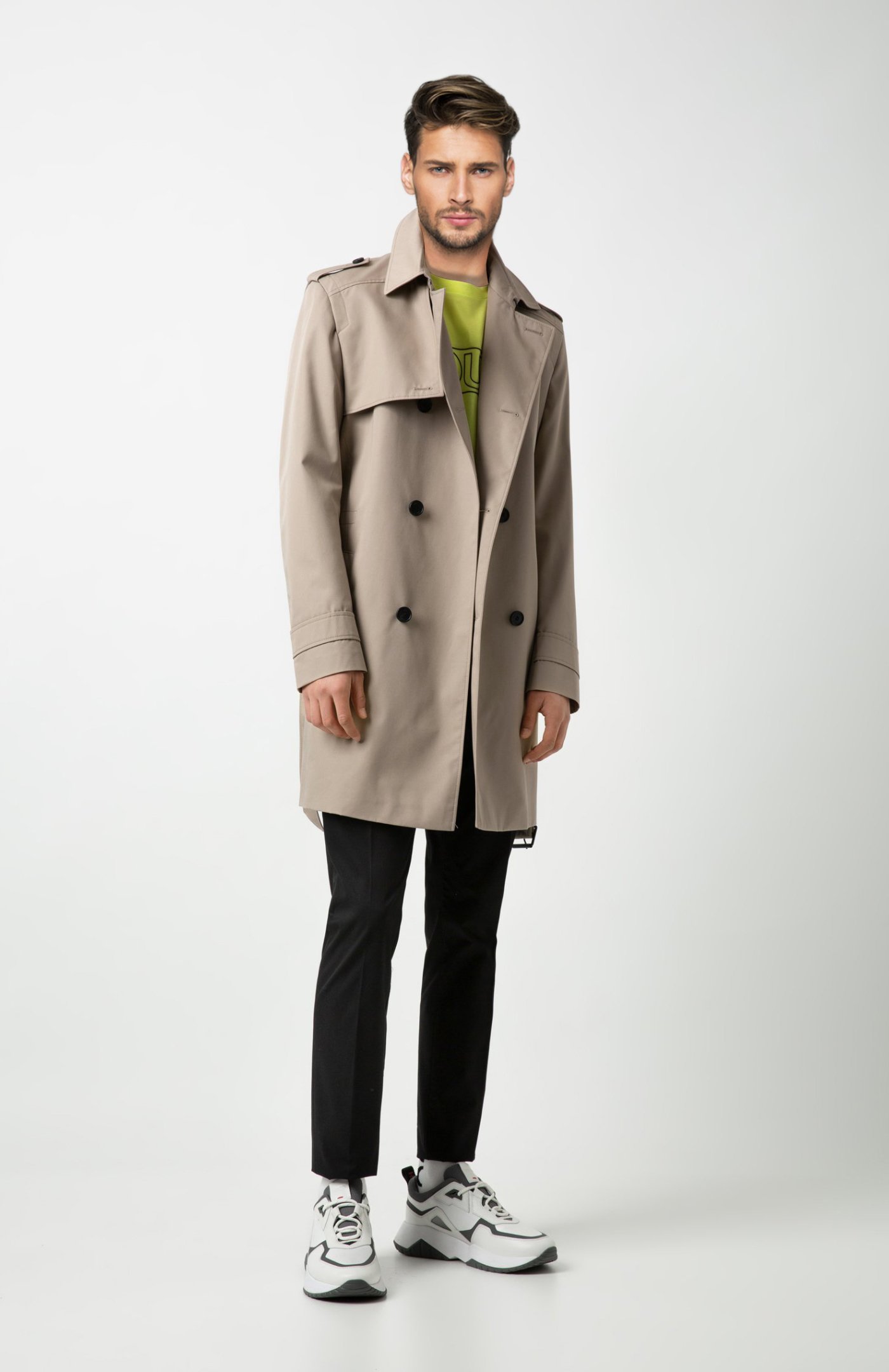 OVER COLLAR COAT