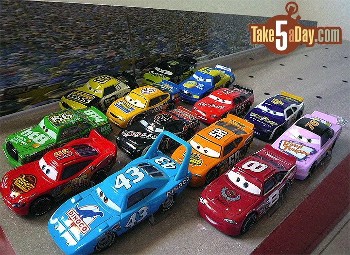Mattel Disney Pixar CARS Piston Cup Racers Photo Checklist Take Five