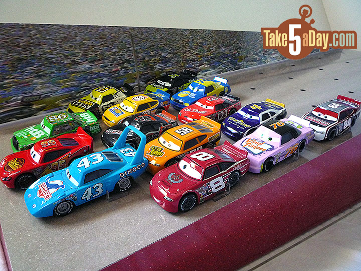 Mattel Disney Pixar CARS Piston Cup Racers Photo Checklist Take Five