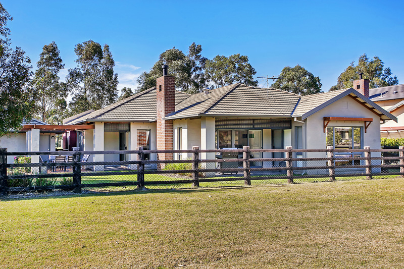 Japanese Tea house at The Vintage (Hunter Valley) Take Your Pet
