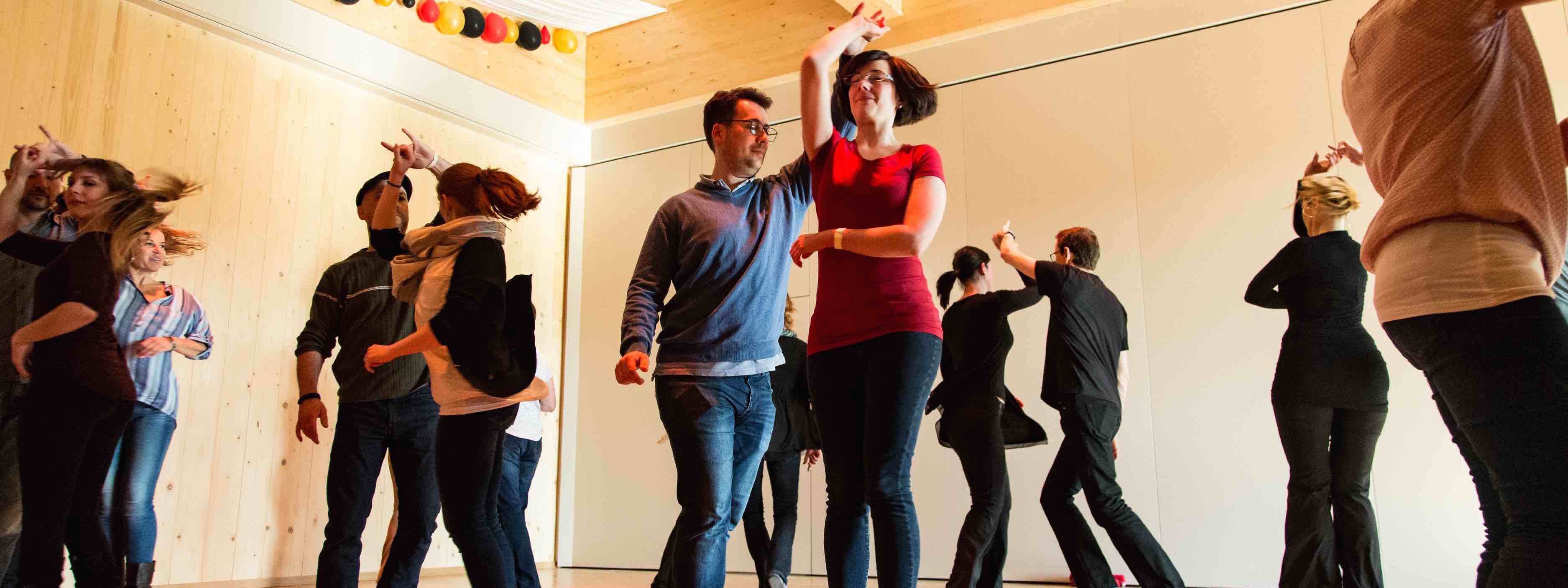 Paartanz Erwachsene Tanzschule Taktgefuehl in Friedrichsdorf, Bad