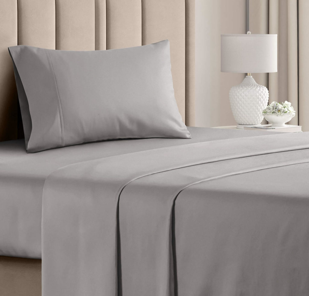 10 Best Sheets for Adjustable Beds Reviewed in Detail (Fall 2022)