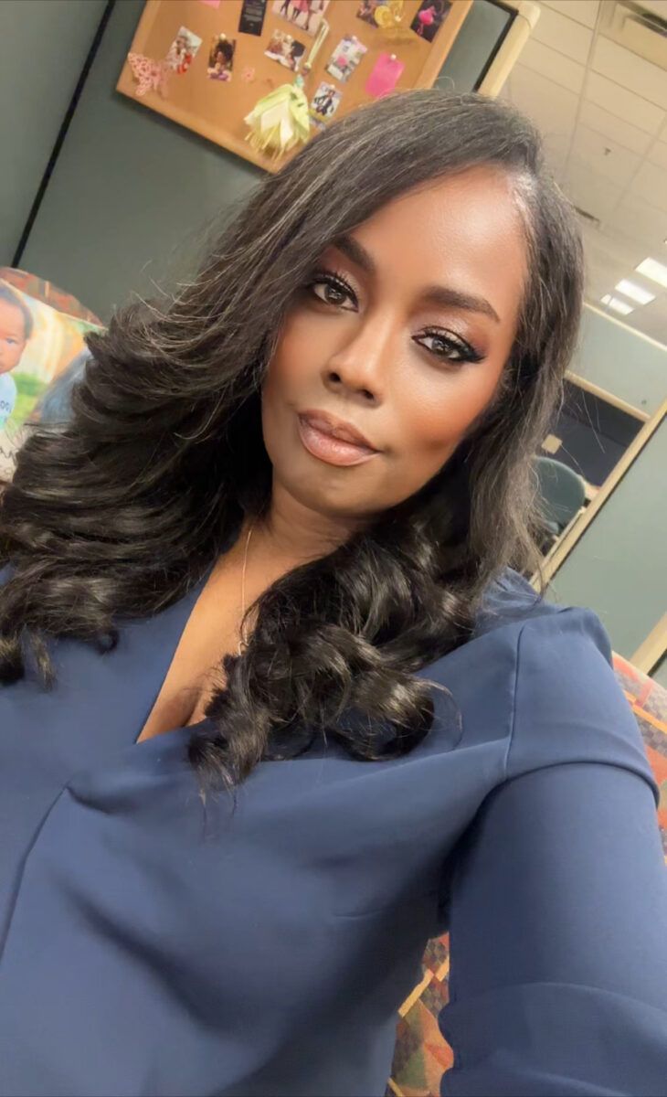 Get The Look: Stay Naked Hydromaniac Tinted Glow Hydrator - Talking