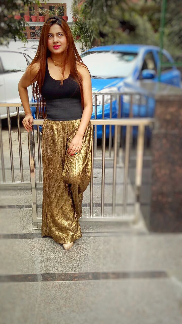 How To Wear Golden Pants Look Book for Gold Metallic Palazzo