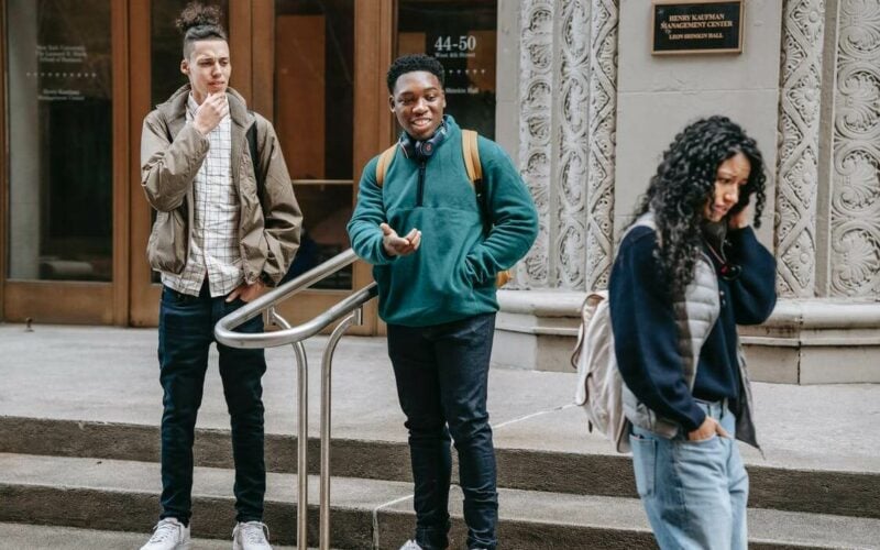 Inferiority Complex Signs, Symptoms & Treatment — Talkspace