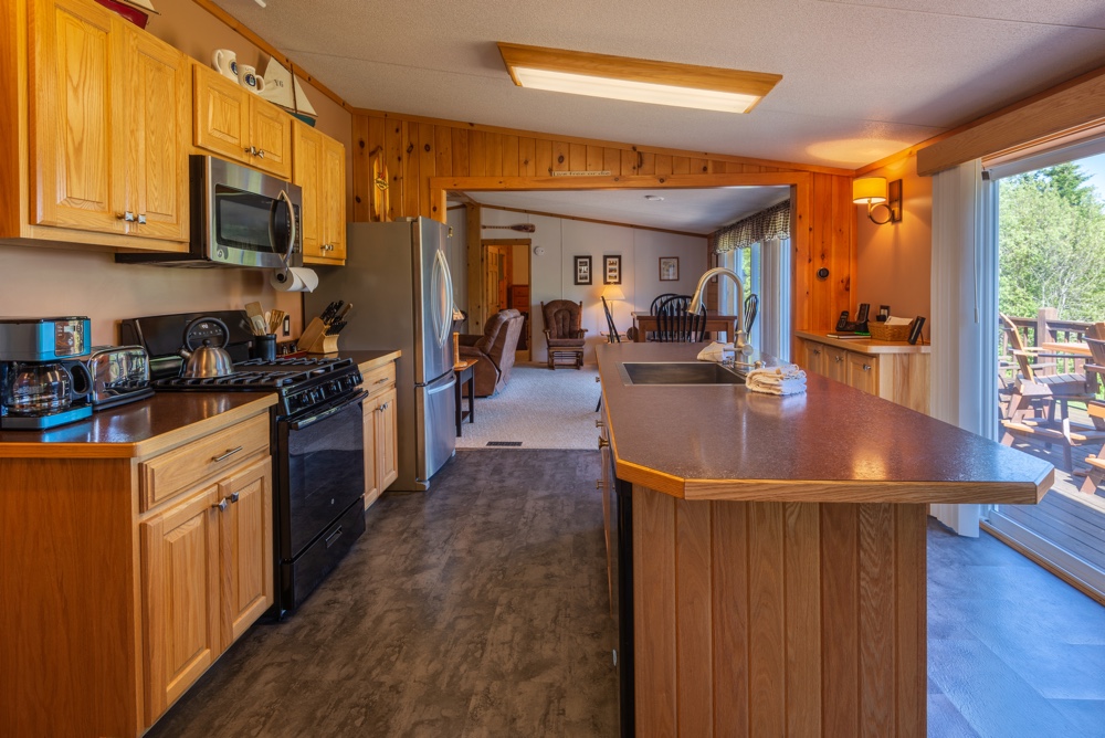 Vacation Cabin Rentals at Tall Timber Lodge, Pittsburg NH