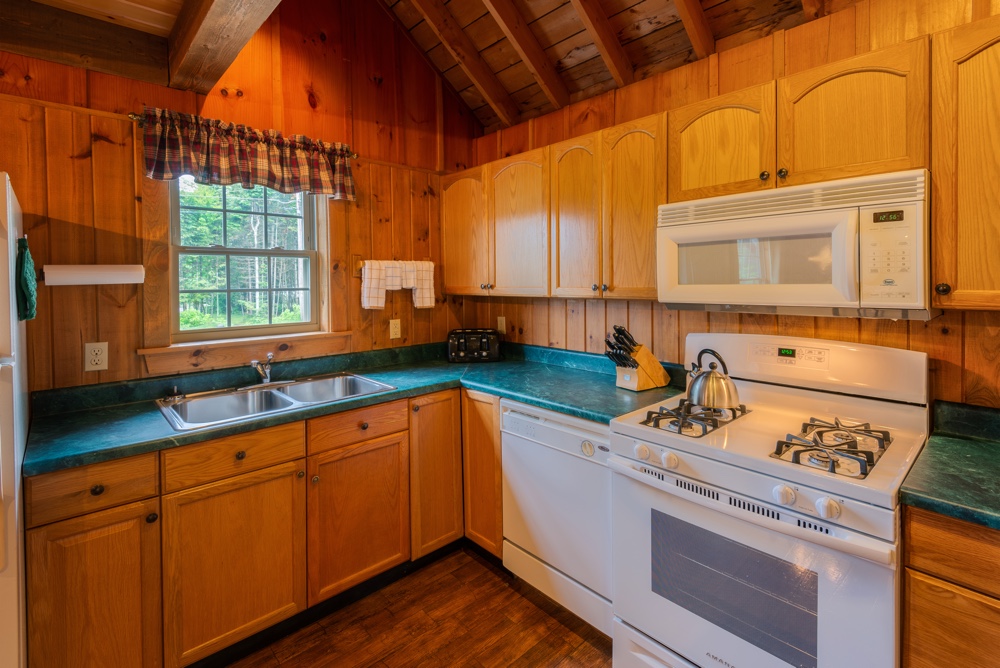 Vacation Cabin Rentals at Tall Timber Lodge, Pittsburg NH