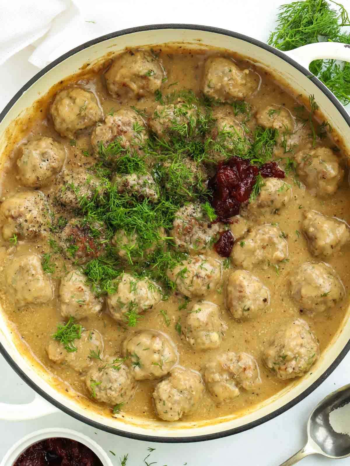 Homemade Swedish Meatballs {IkeaStyle}