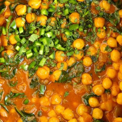 Slow Cooker Chickpea Curry {Chana Saag}