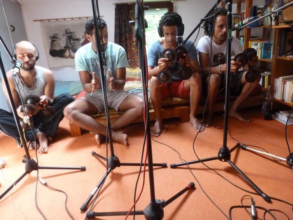 Derdba im Studio A nakht in Gan Eydn