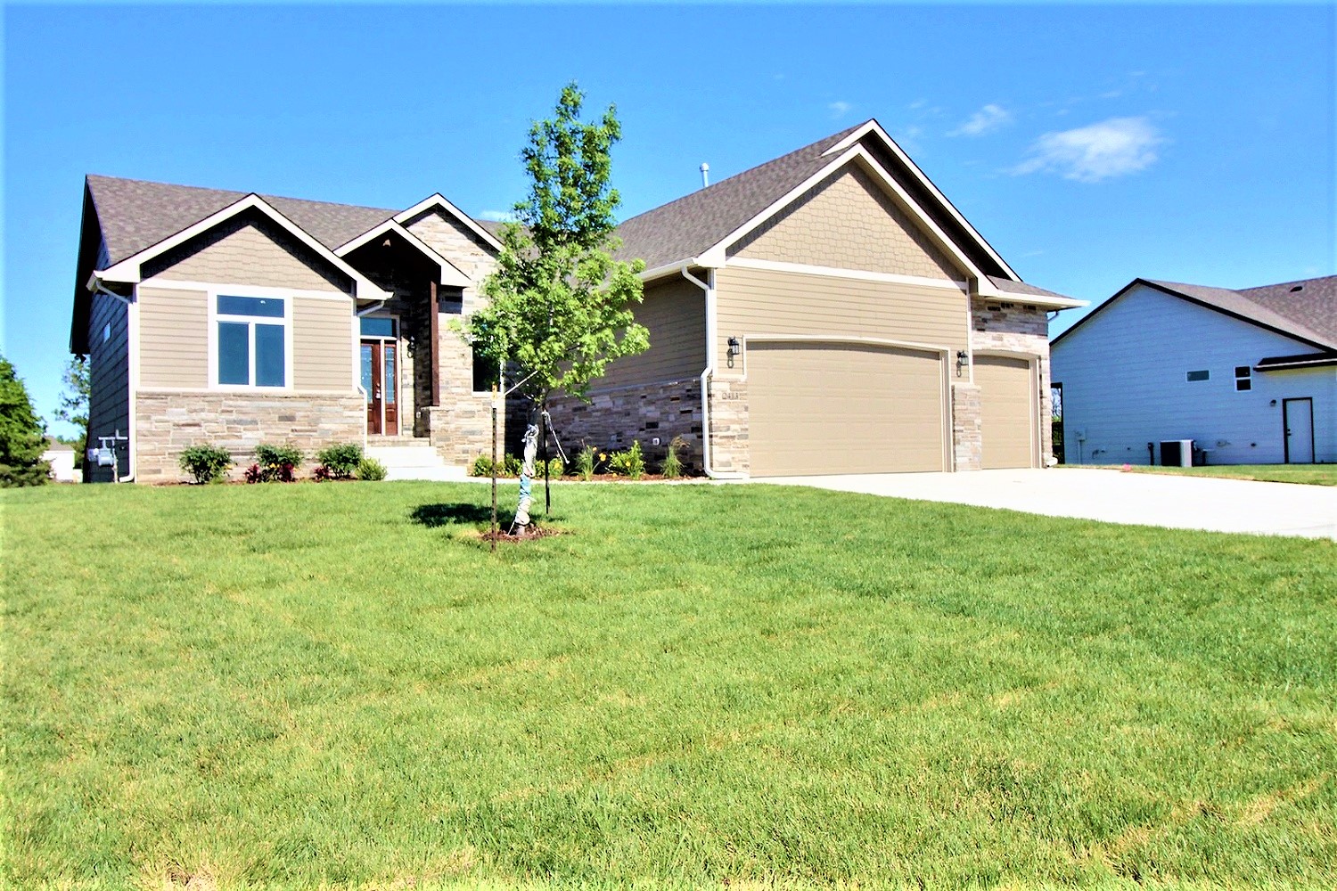 2413 S Spring Hollow St, Wichita, KS 67207 Tara Developments