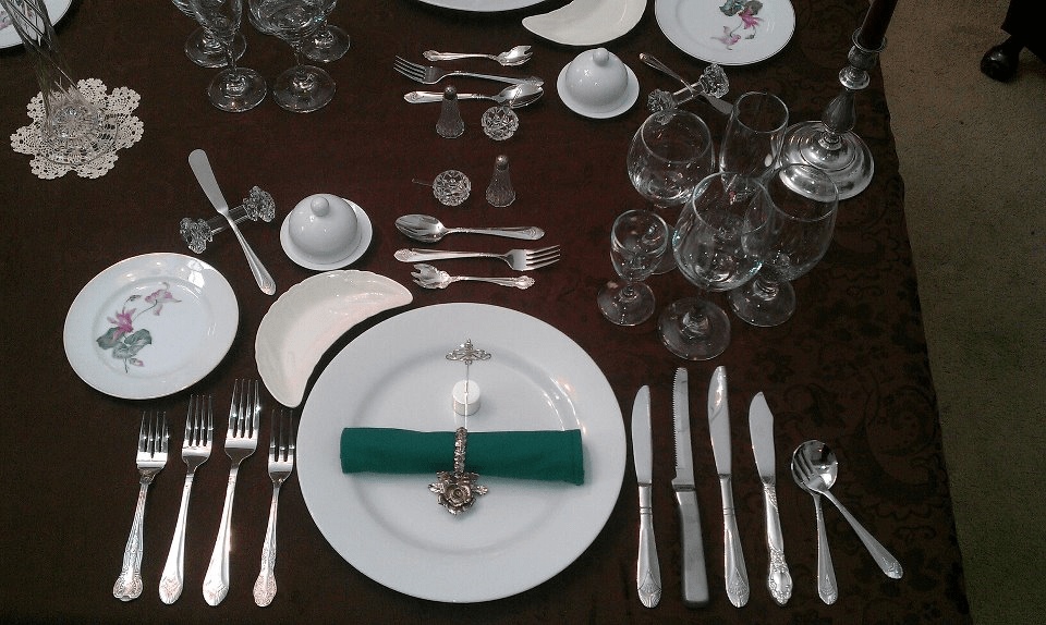 Master The Art Of Fine Dining In 3 Lessons Tasteful Space
