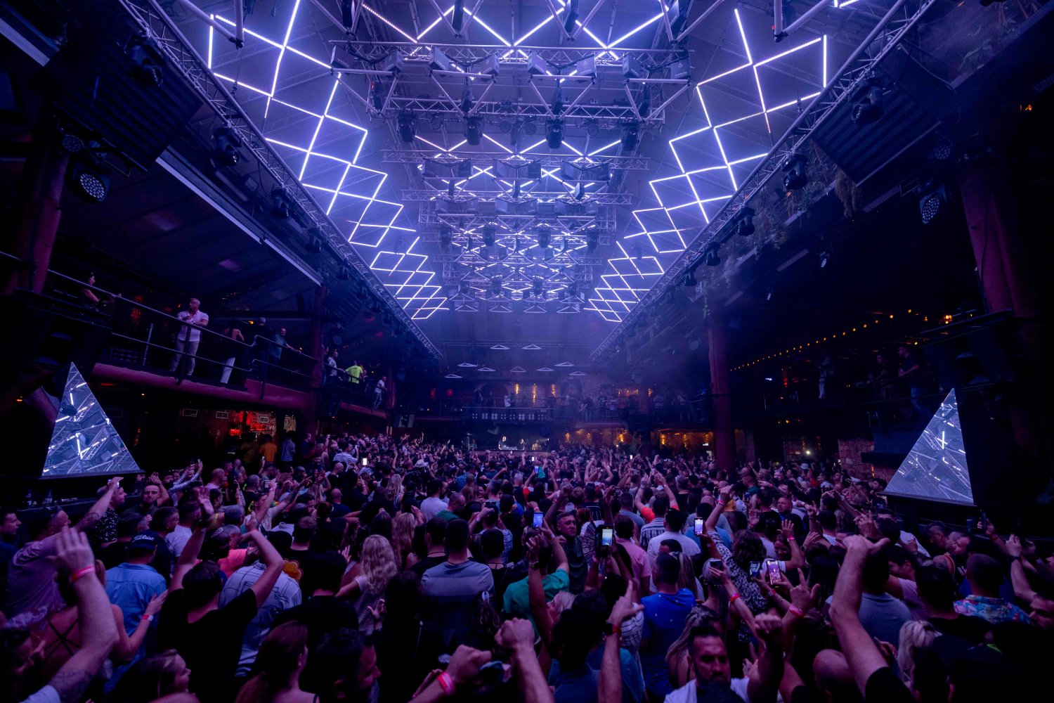 Amnesia VIP tables Bottle service The 1 Club Concierge