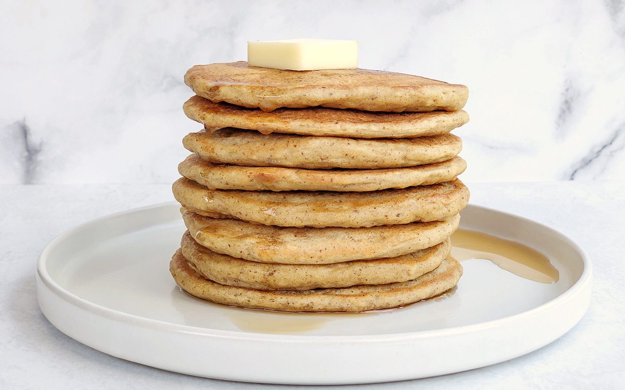 How to Make Vegan Pancakes with No Eggs and No Dairy