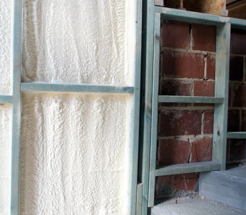 Spray Form Insulation VS Earthwool Insulation Batts