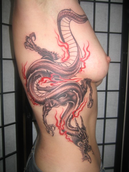 Beste Tattoos An Der Körperseite | Tattoo-Bewertung.de | Lass Deine Tattoos Bewerten! 600_x_450_jpg