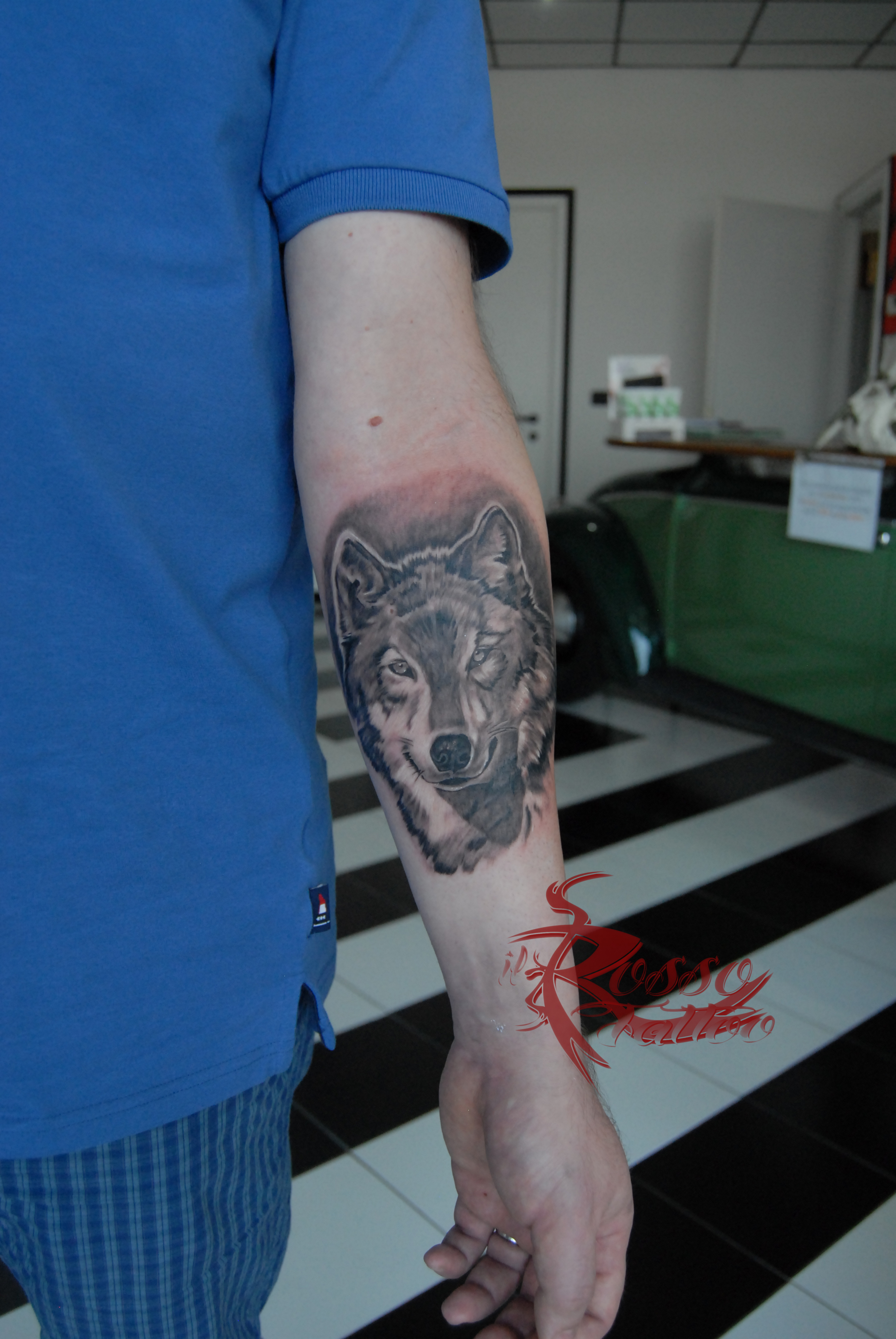 Lupo Realistico - Tatuaggi Biomeccanici, Biorganici E Realistici - Il Rosso