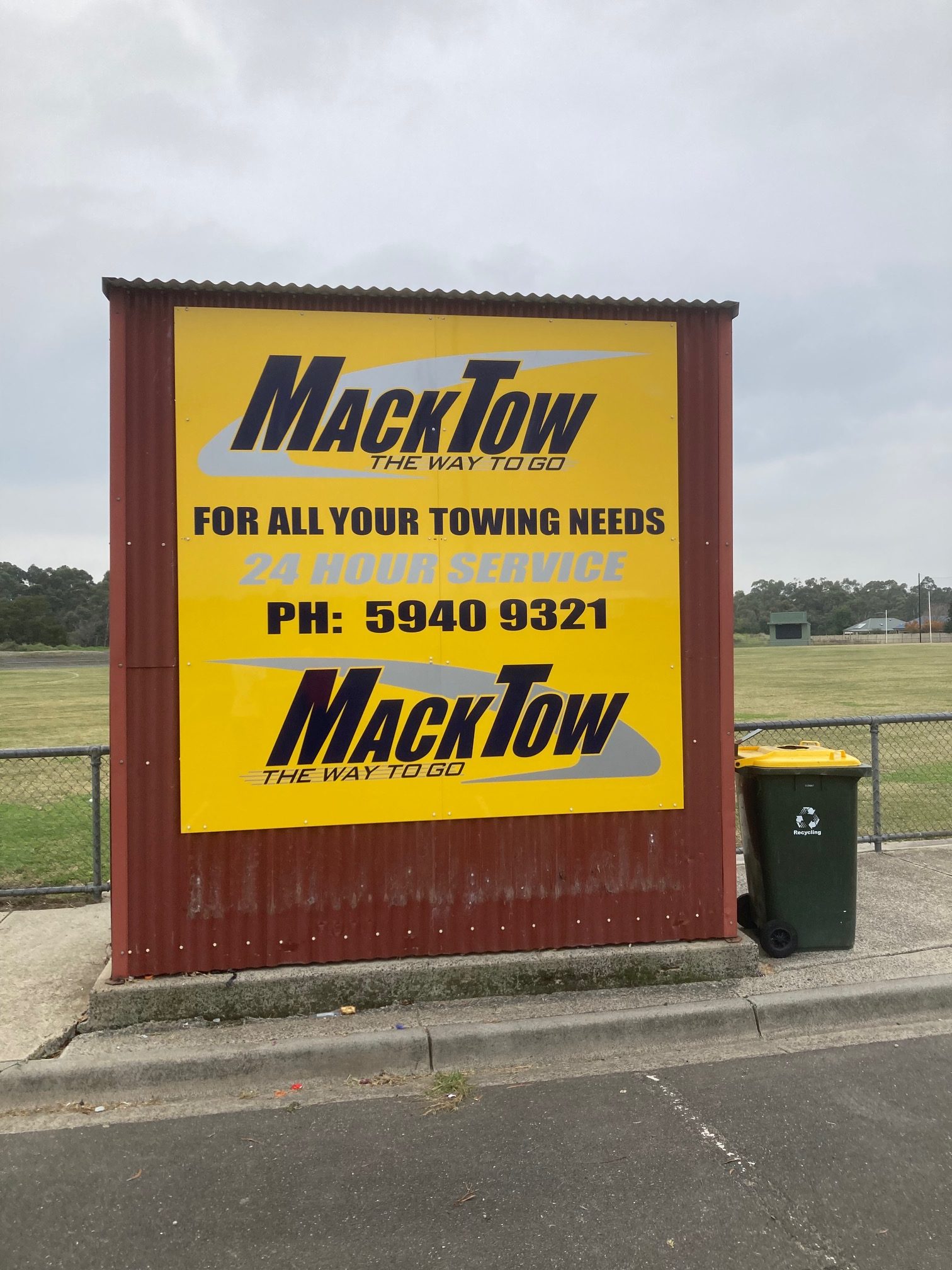 Trevor Barnes Signwriting Pakenham Signs
