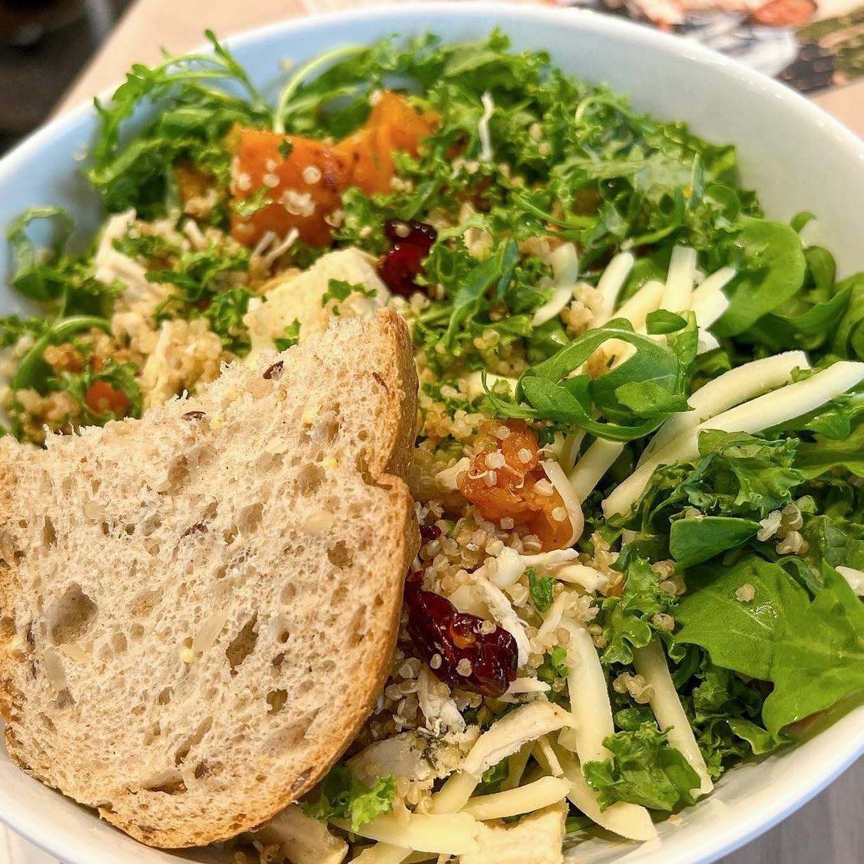 Crisp & Green Minneapolis / St. Paul Dining in the Twin Cities Gateway