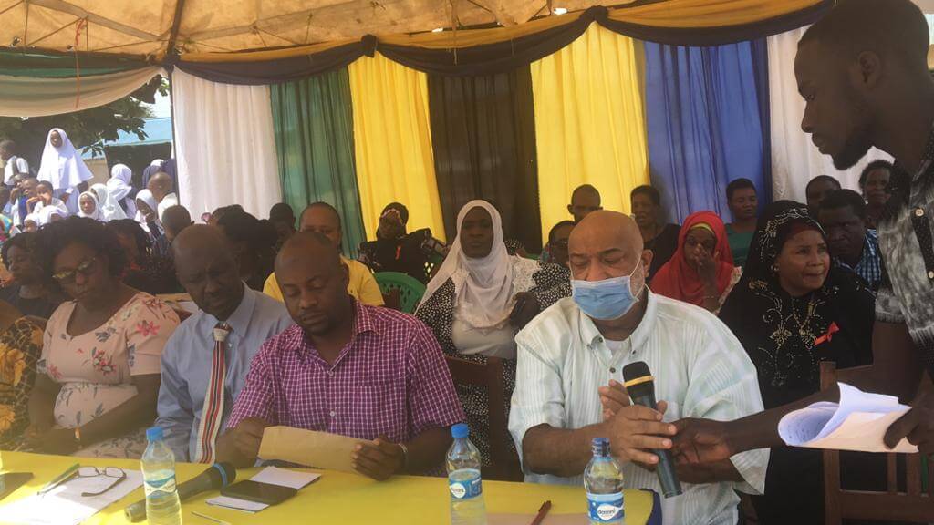 Desk and Chair foundation tdcf