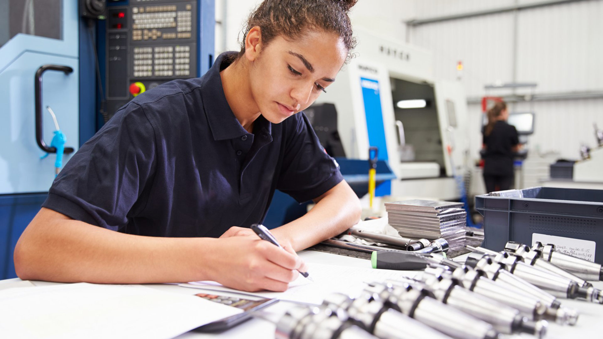 The benefits of hiring an apprentice for your company TDR Training