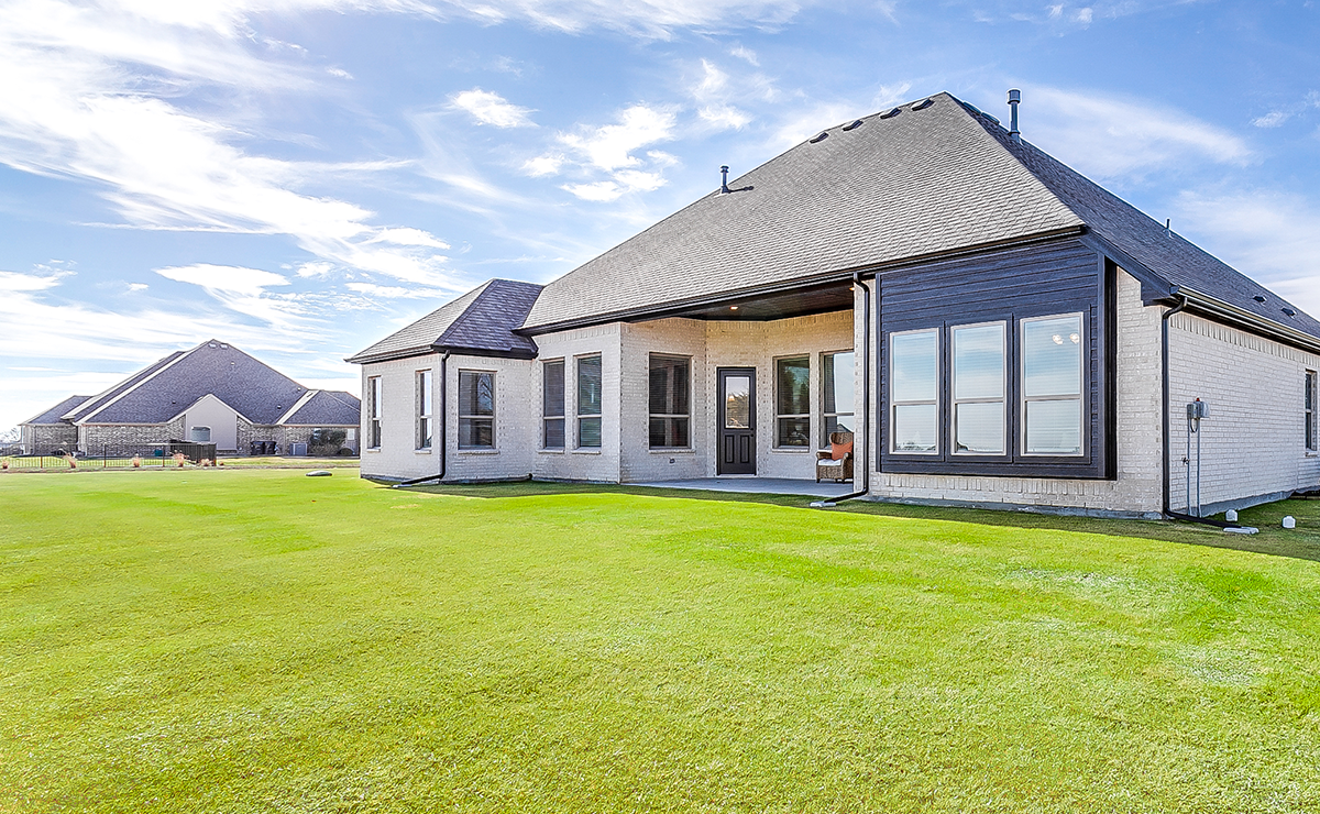 Hunter Lake Home 2 Texas Door & Trim