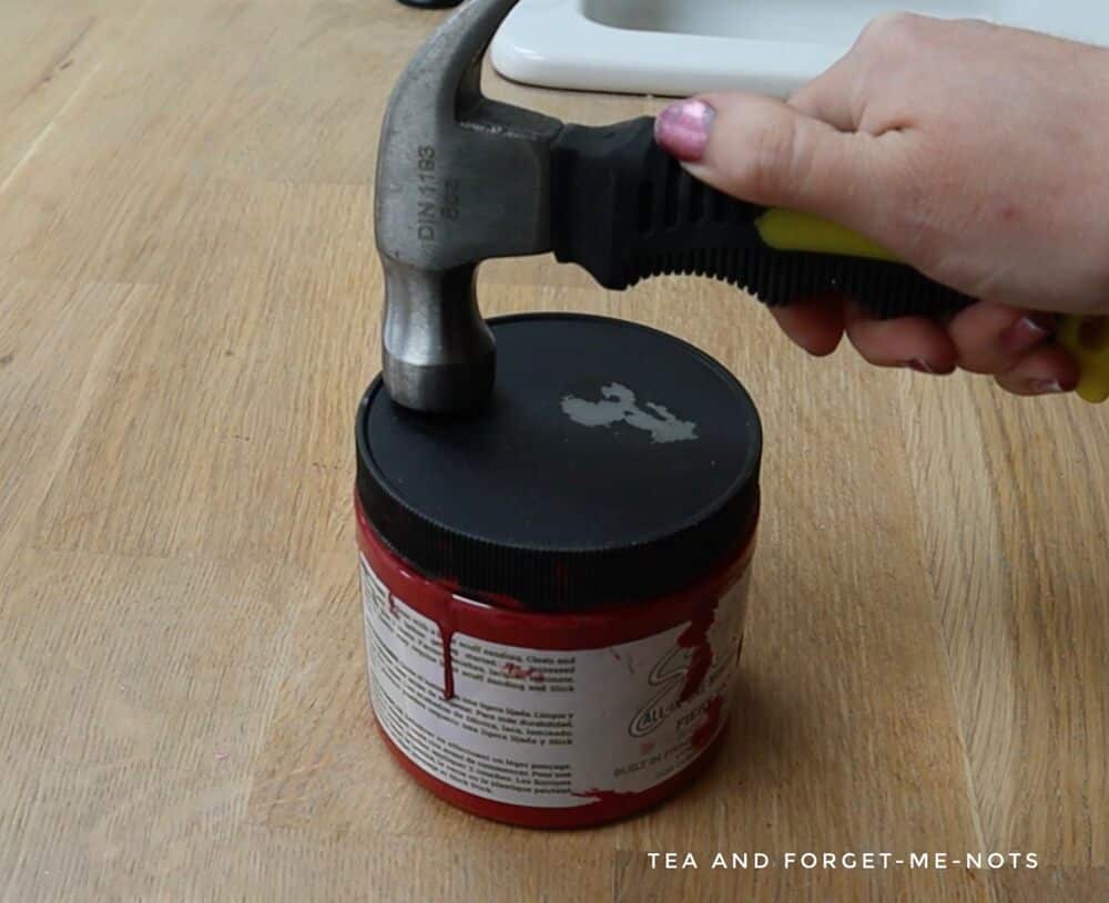 How to Open Paint With Stuck Plastic Lid 4 Easy Ways Tea and