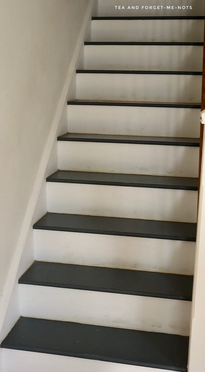 Easy Way to Paint a Staircase (DIY Painted Stairs Makeover) Tea and