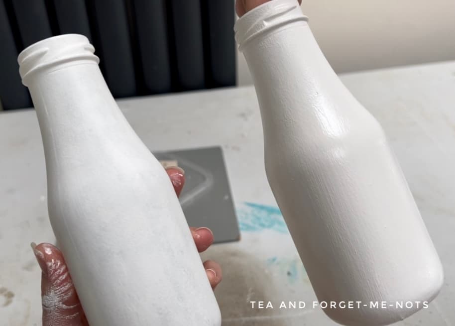 7 Easy Ways to Paint Old Glass Bottles for Autumn Decor (Part 1) Tea