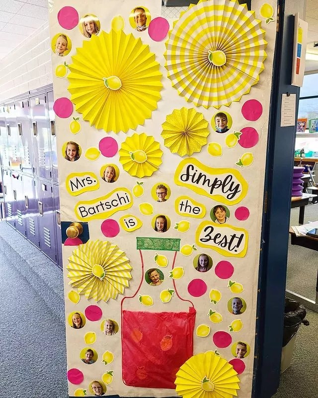 88 of the best ideas for decorating your classroom door TeachersParadise