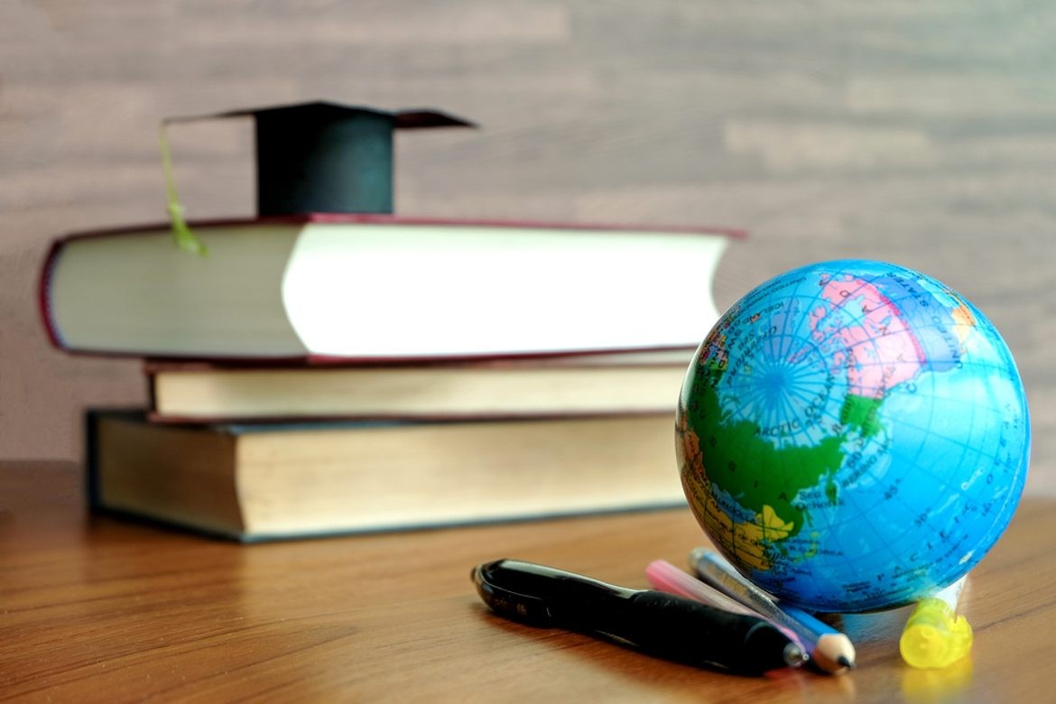 What Teaching Abroad Qualifications Do You Need to Be an Overseas Teacher?