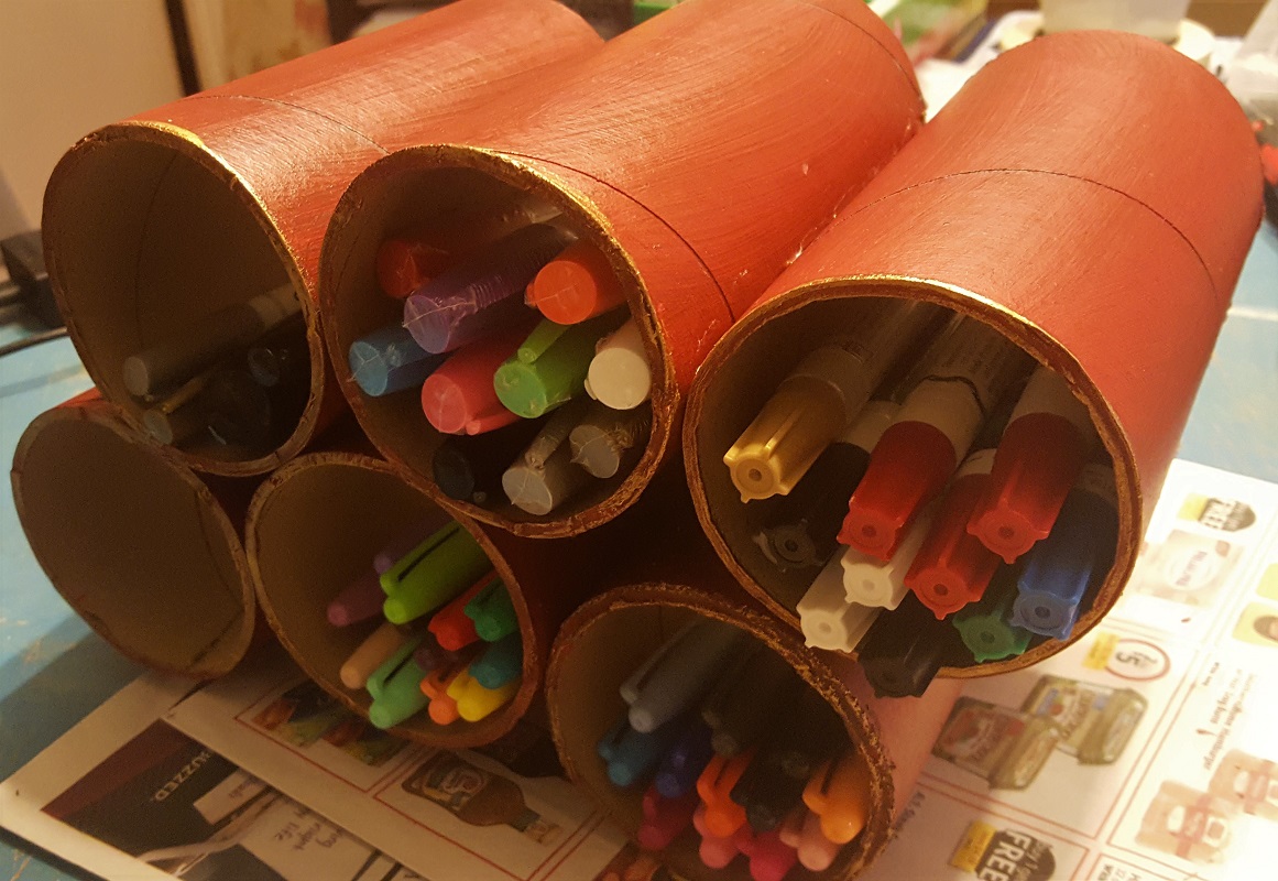 How to Turn a Cardboard Tube into a Storage Rack Teadoddles
