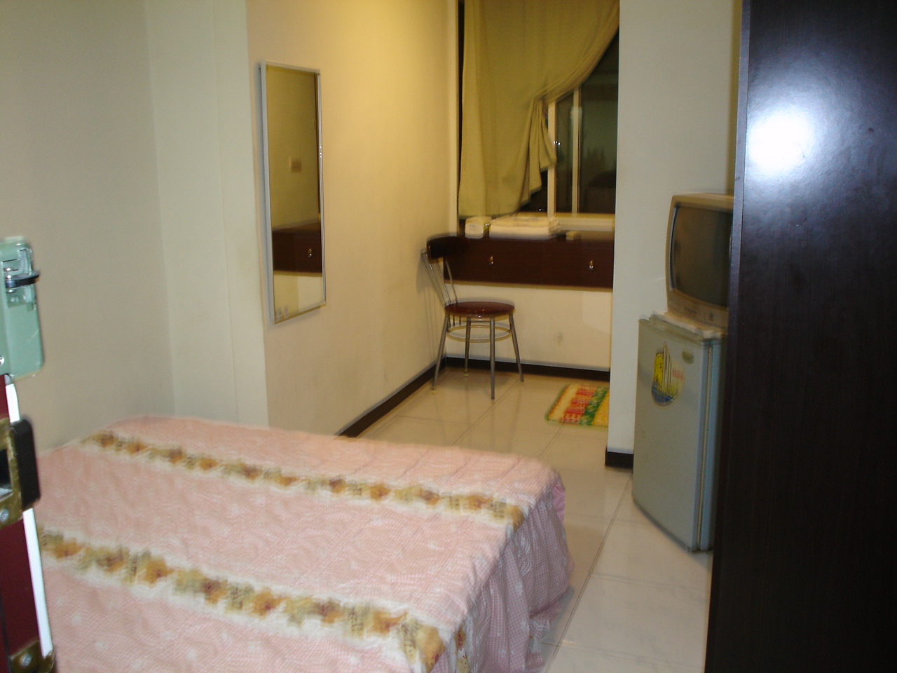 Taiwan Apartments, Roommates, Taiwan Apartments and Roommates, rentals