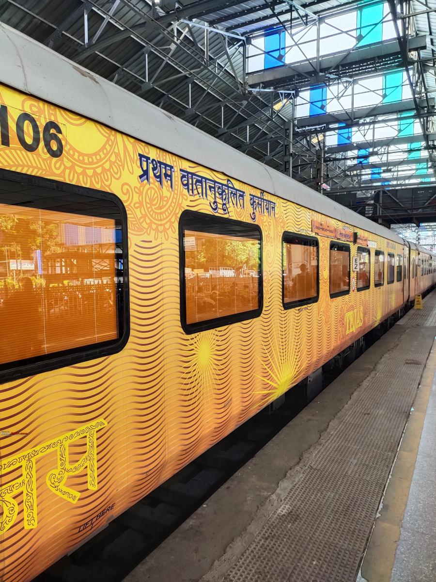 My experience on 82901 Tejas Express; India's 2nd privately run train