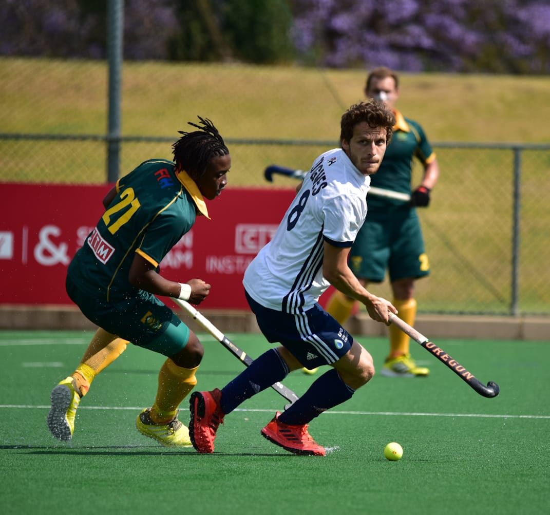 SA Hockey men fight it out to the end