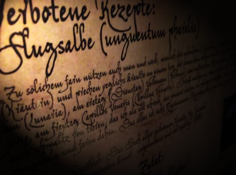 DIE MAGISCHE BIBLIOTHEK • Escape Room Köln Team X