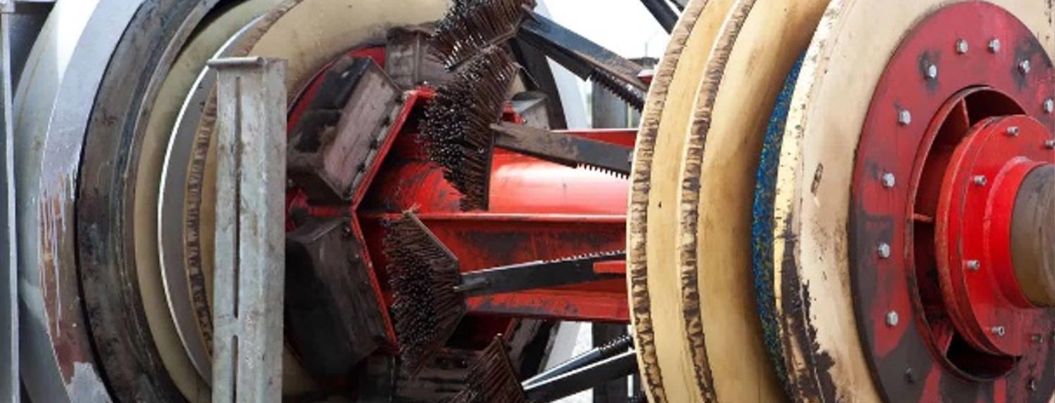 Cleaning Pigs TECCURO Pipeline Services