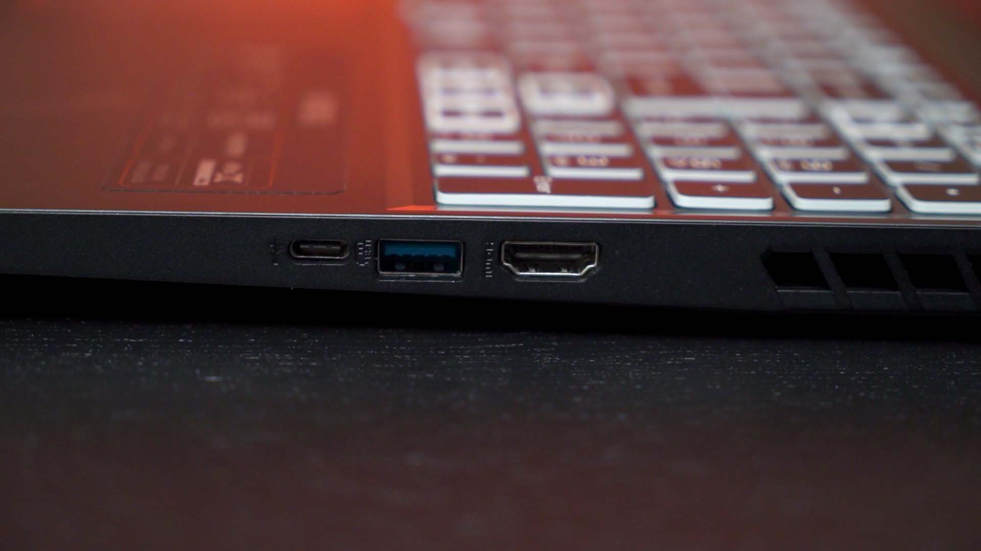 review-acer-nitro-5-2020-i7-10750h-gtx-1660-ti-8gb-ddr4-2933