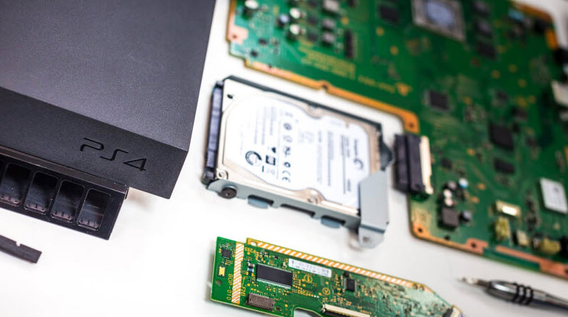 Sonys PlayStation 4 supports a GPU that is equivalent to what PC graphics card?