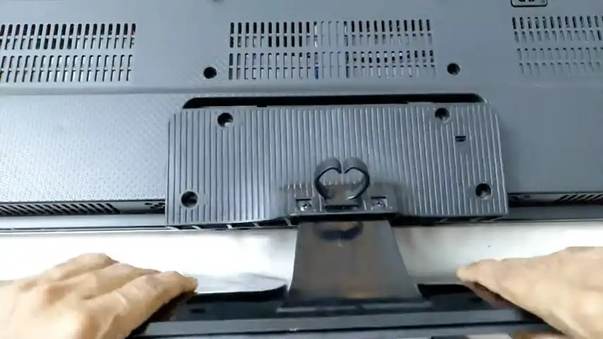 How To Unlock Samsung TV Stand | Stand off Methods for 4 Types of