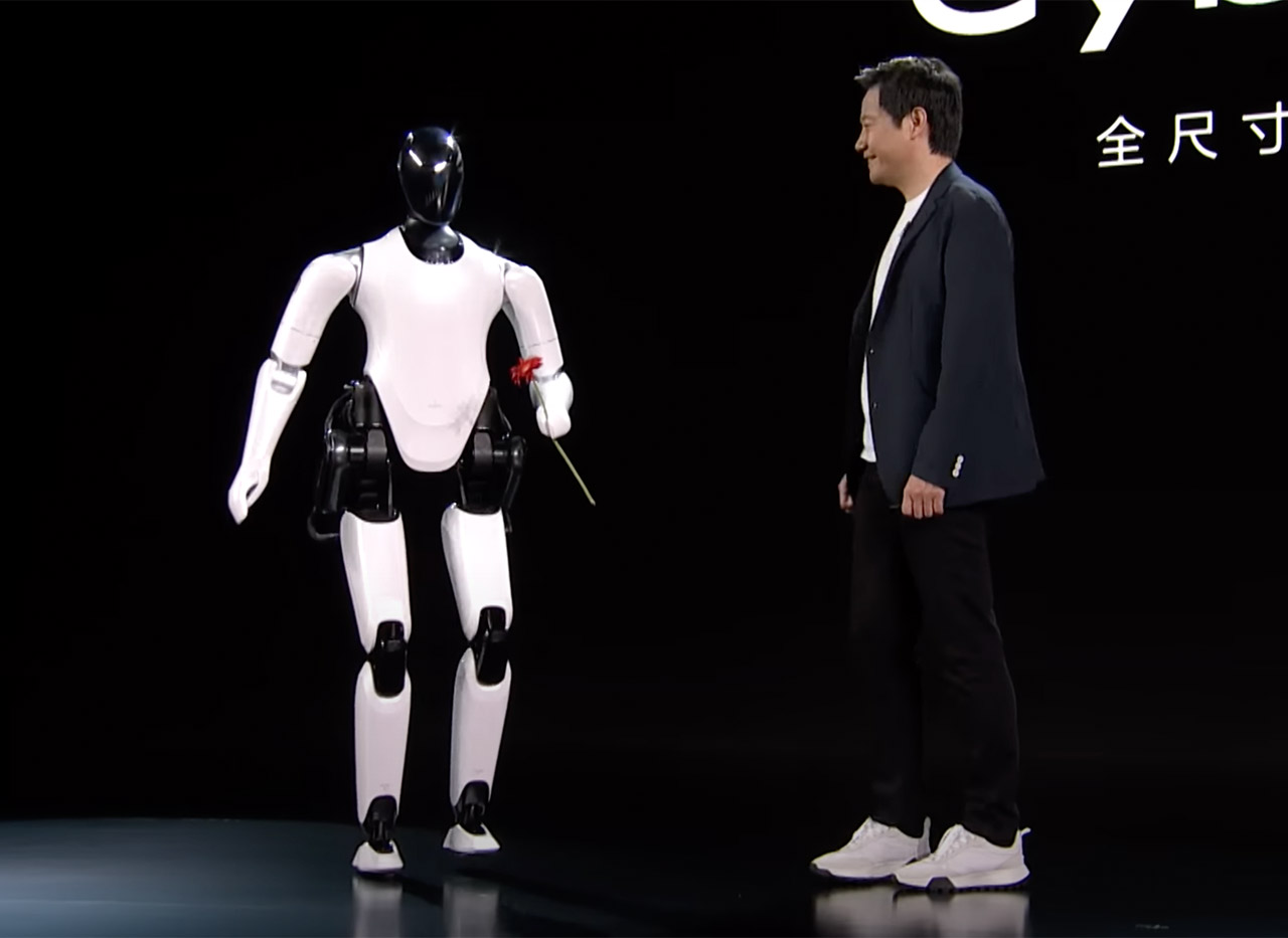 Xiaomi CyberOne Humanoid Robot Unveiled, Stands 5.8Feet Tall and Supports Up to 21Degrees of