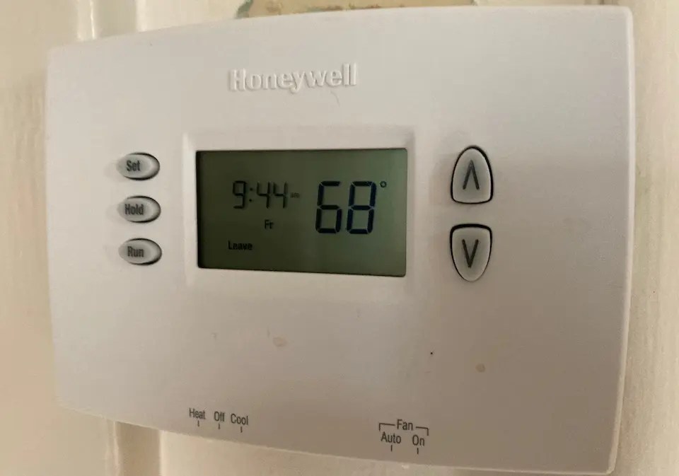 Smart Thermostat, Dementia or Poor Vision - Tech-enhanced Life