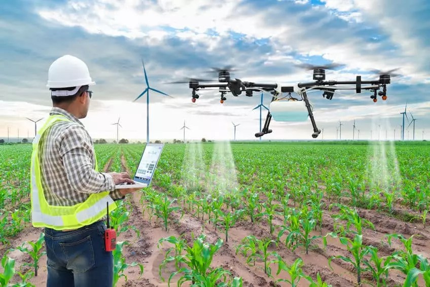 Why Is Technology Evolving So Fast? Tech Evaluate