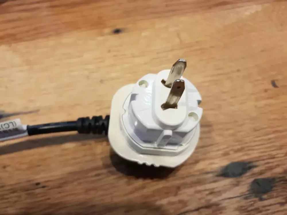 What does a US plug look like? TechFinitive