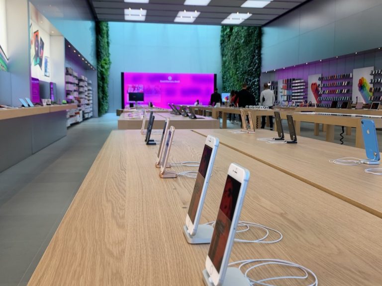Take a peek inside the newlook Apple Store in Bondi Tech Guide
