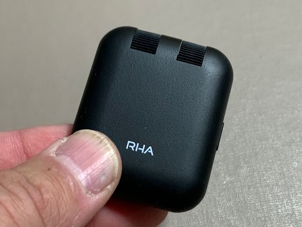 RHA Wireless Flight Adapter lets you use your Bluetooth
