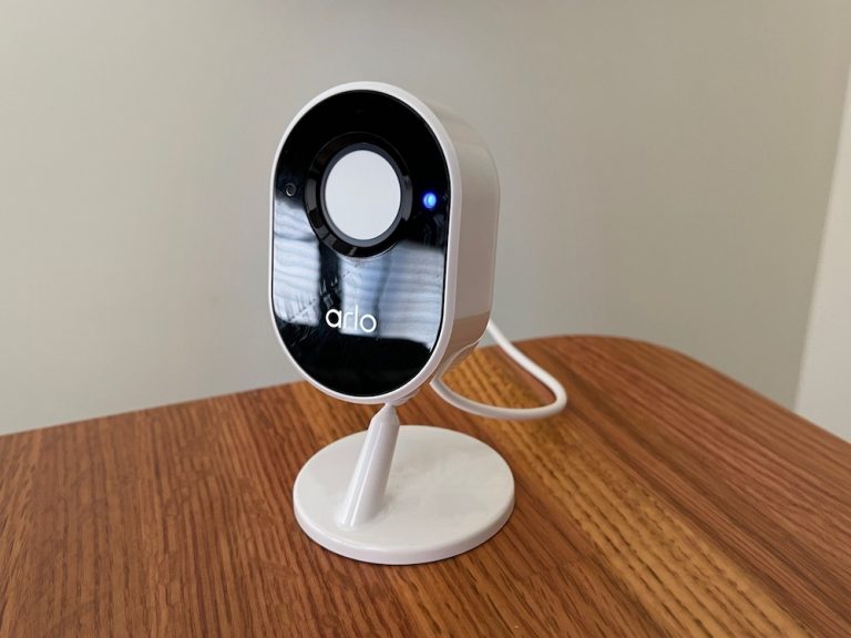 Arlo Essential Indoor Camera review keep an eye on your home and keep
