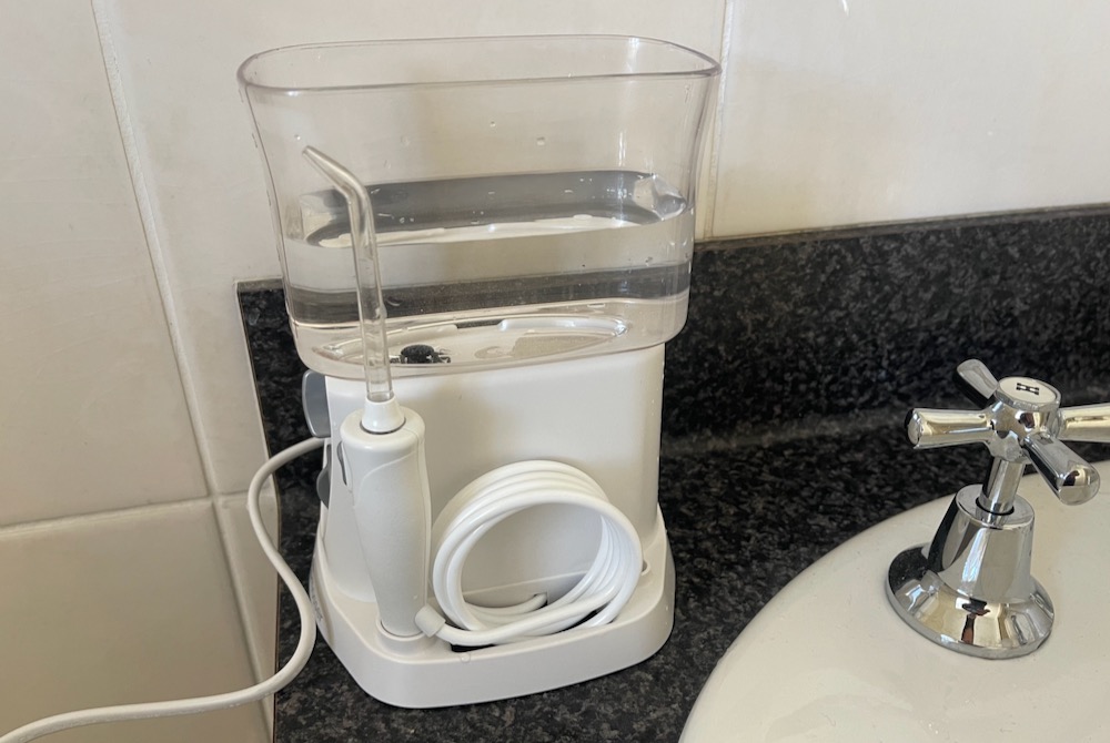 Waterpik Nano review effectively floss your teeth using just water
